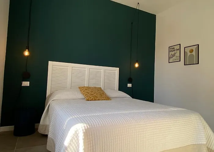 Vittoria Holiday Home